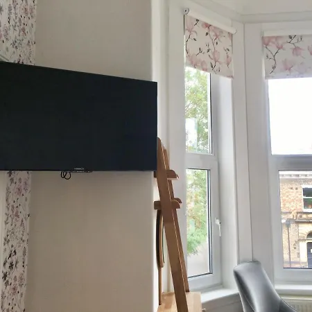 Delightfully Stylish Studio For 2 In Semesterbostad